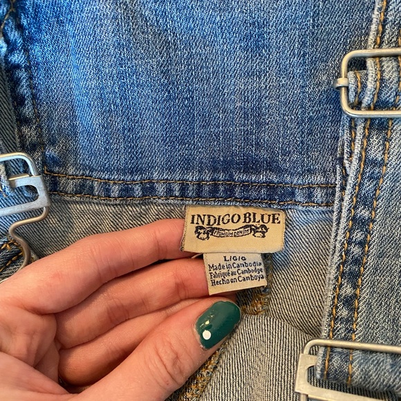 Maternity distressed short-alls - Picture 9 of 9